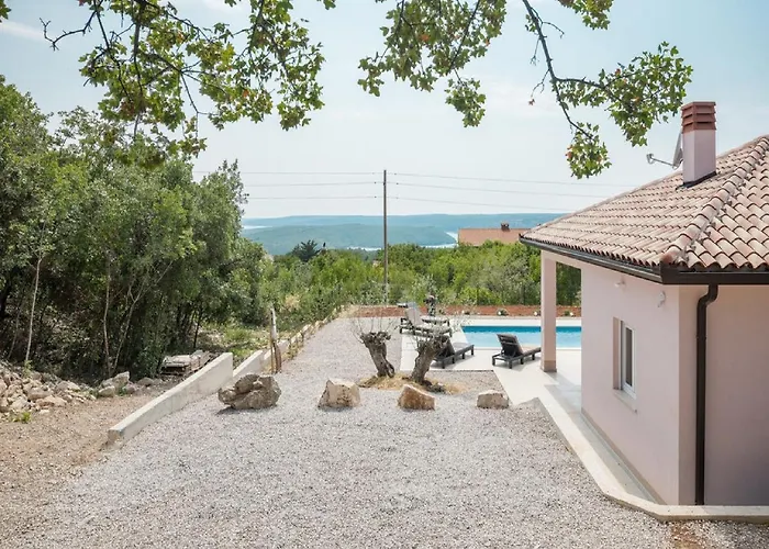 Tomicich 别墅 拉宾